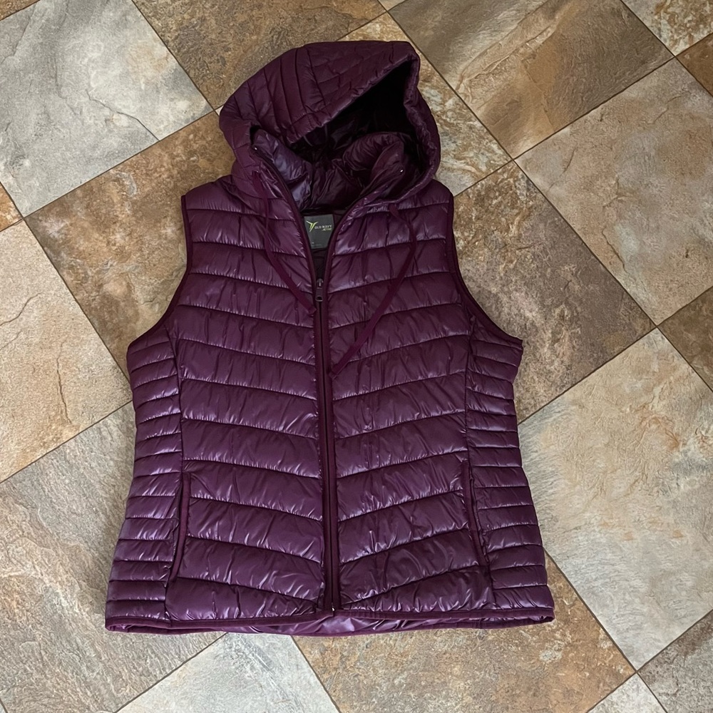 Old Navy Active Vest